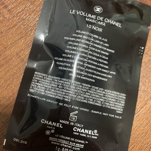 Chanel - Picture 3 of 3